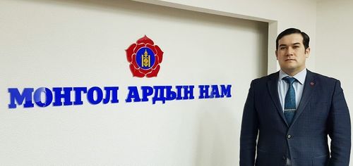 МАН-ын хуулийн хэлтсийн дарга хэний халдлагад өртөв?